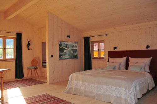 Schlafzimmer im Haus am Birnbaum | Lohei - Chalets im Chiemgau